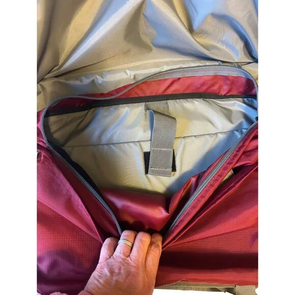 LL Bean Red Shoulder Strap Laptop Computer Messenger 5-Pocket Carry on Bag 18" - Picture 12 of 16